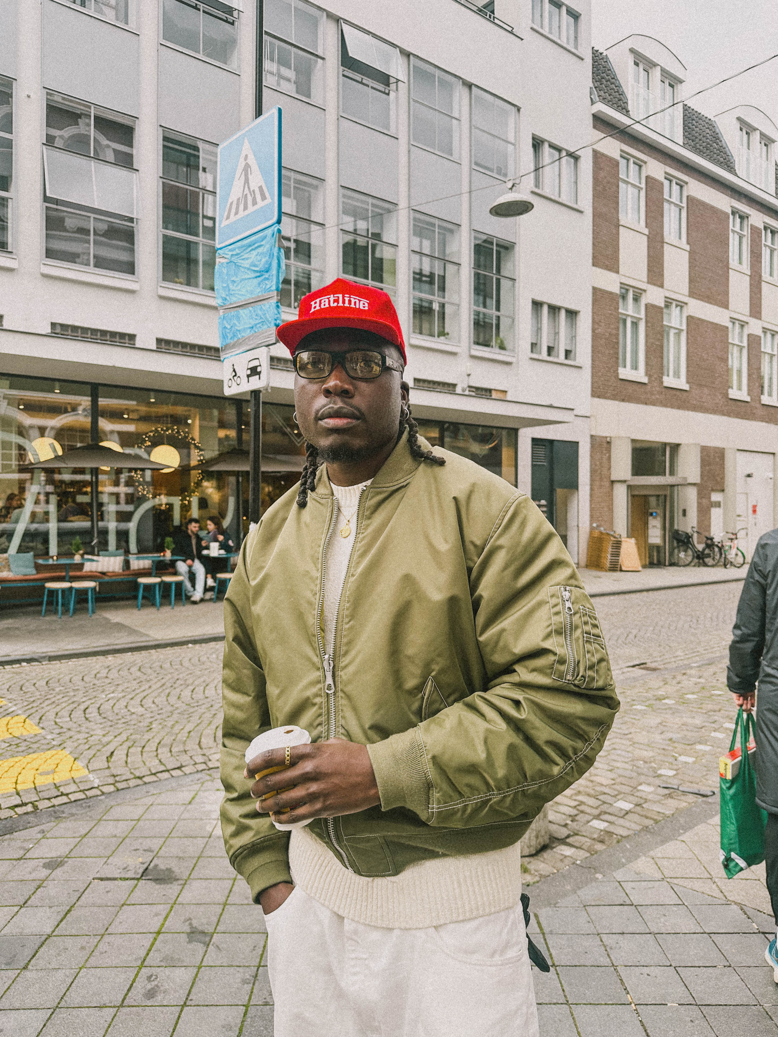 AUTOMOBILE - 5-PANEL UNSTRUCTURED SNAPBACK - RED