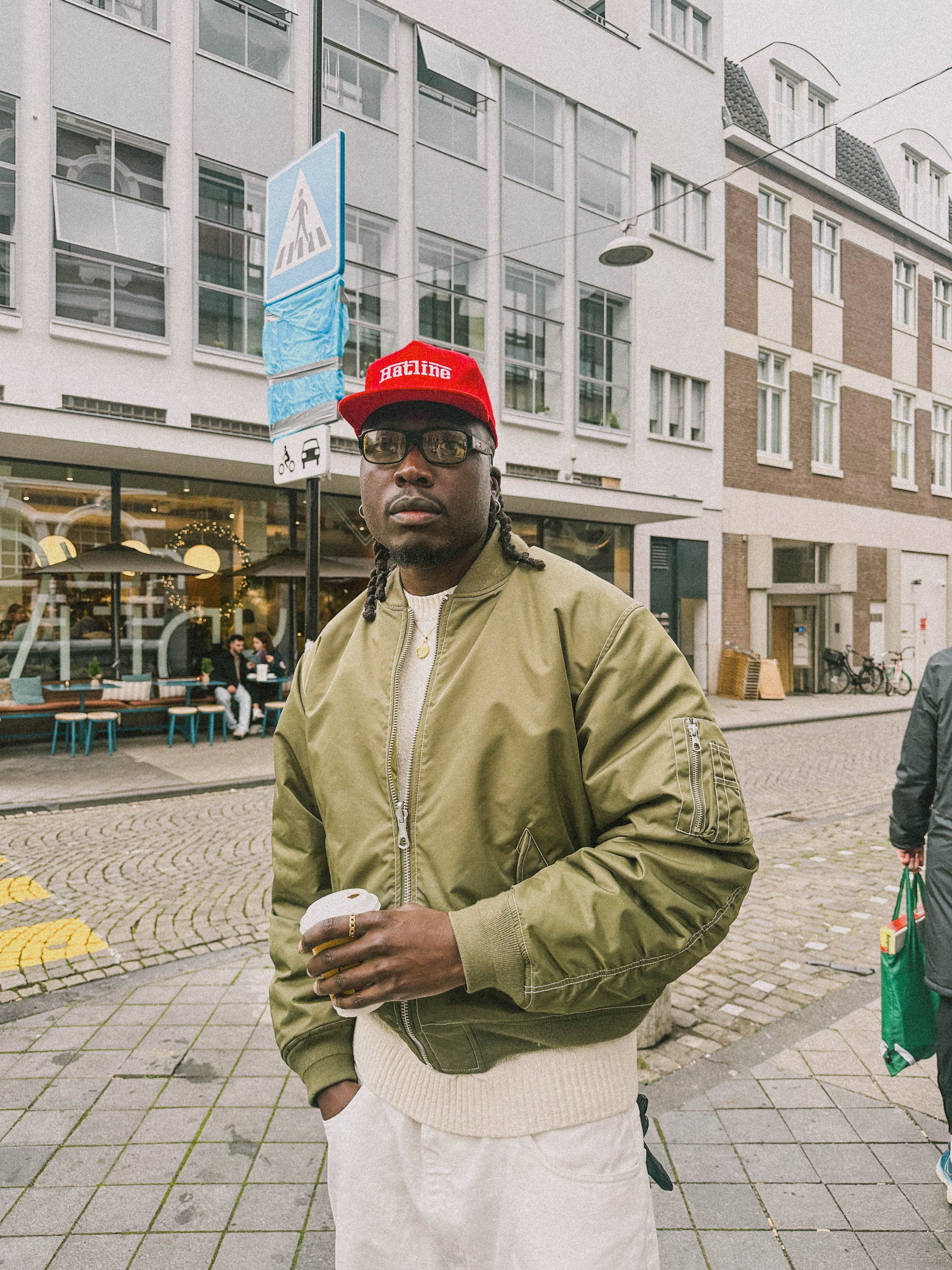 AUTOMOBILE - 5-PANEL UNSTRUCTURED SNAPBACK - RED