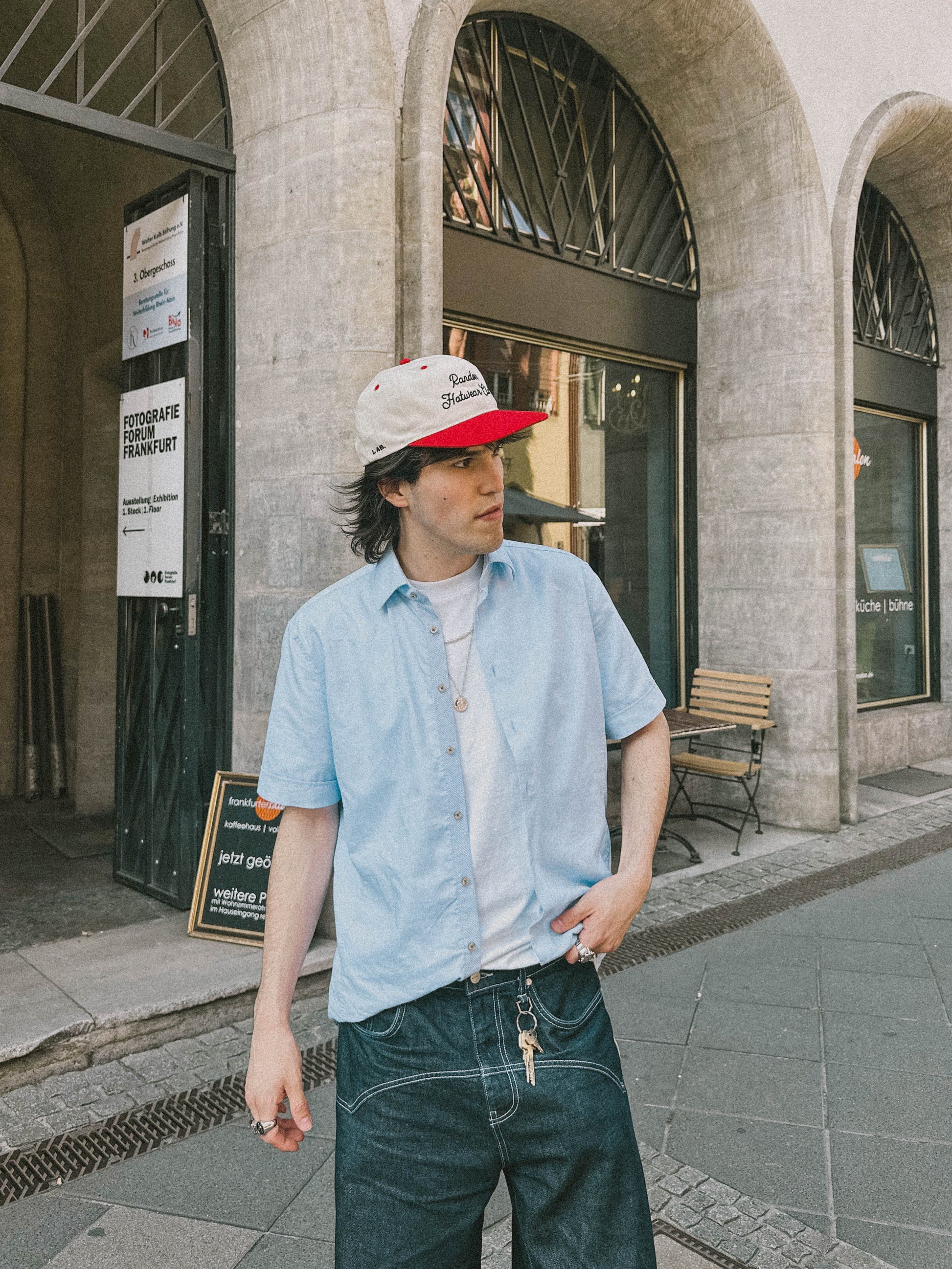 SOCIETY - 6-PANEL UNSTRUCTURED SNAPBACK - CREAM/RED